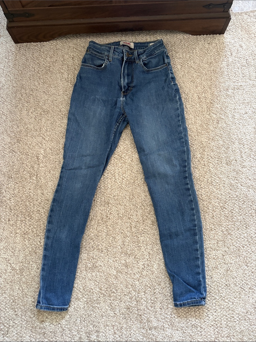 Wrangler Medium Blue High Waisted Skinny Jeans Size: 4